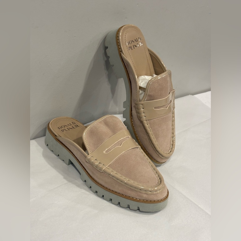 Donald Pliner Hillie Tan Mules Loafers